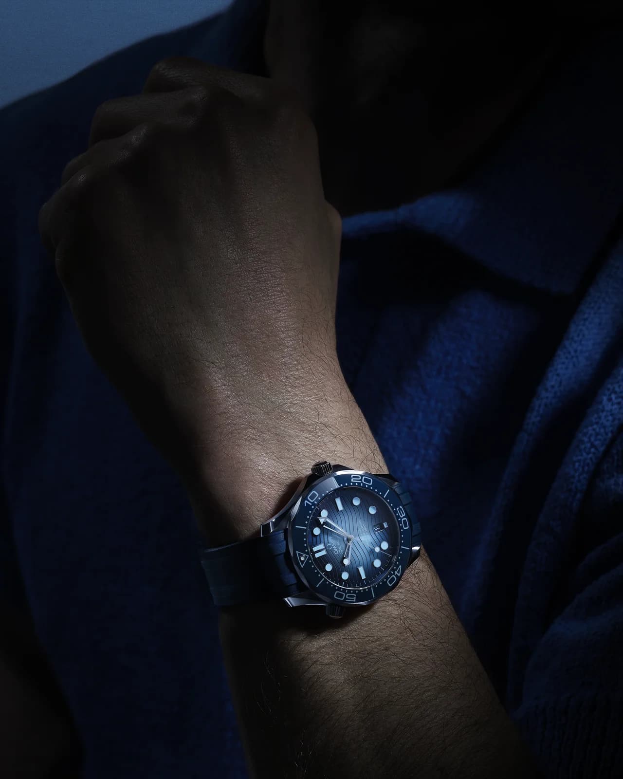 Omega Summer Blue Seamaster Diver 300M 210.32.42.20.03.002